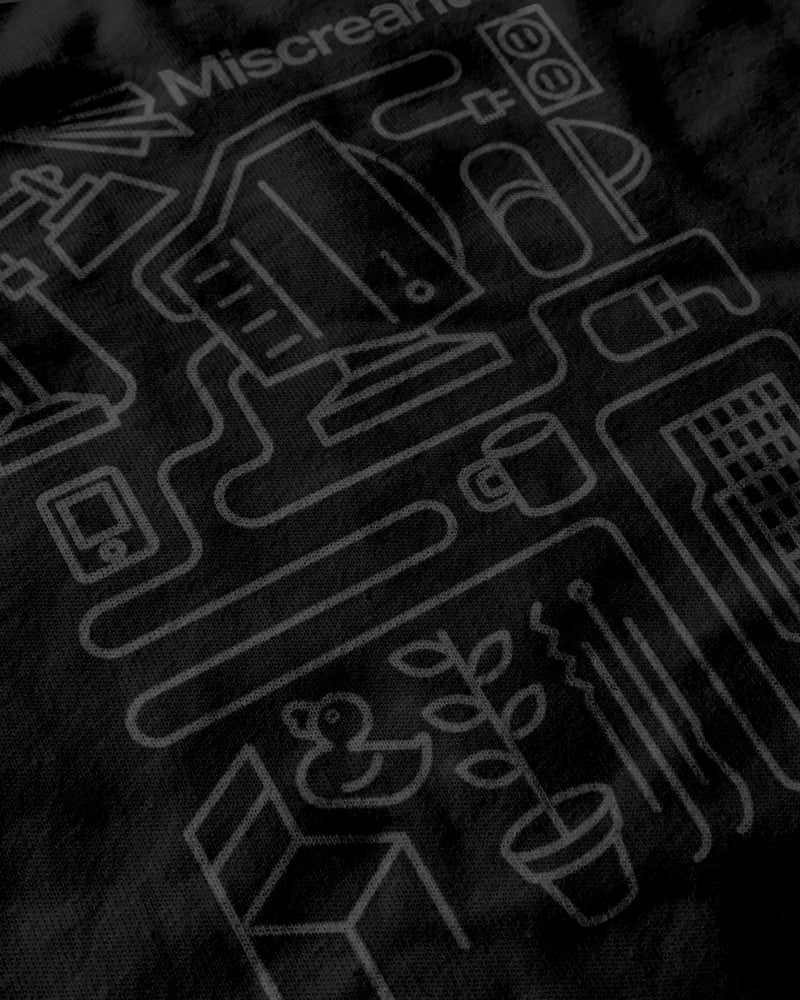 Detail — Desk Setup Longsleeve Shirt